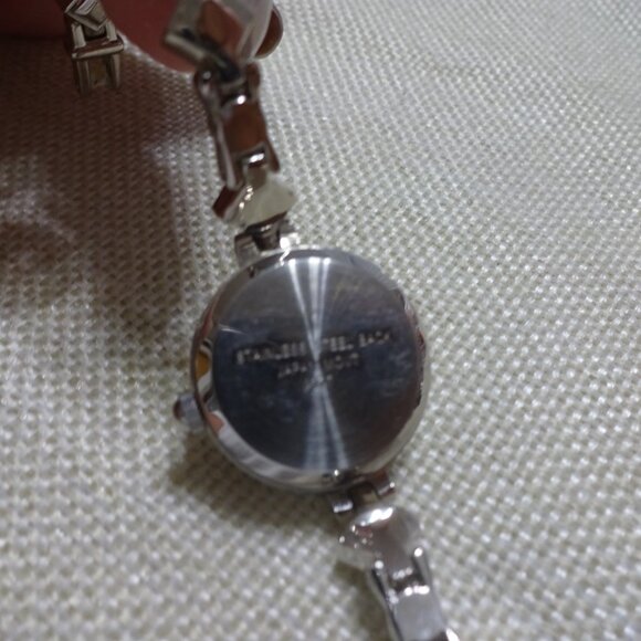 Vintage AVON Ladies Sparkling Crystal Silver Tone Watch Size 7.3" (NEW) - Picture 3 of 4